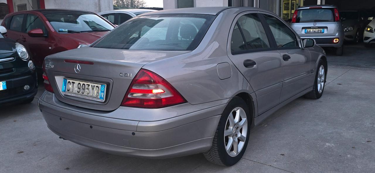 Mercedes-benz C 220 CDI cat Elegance.automatica
