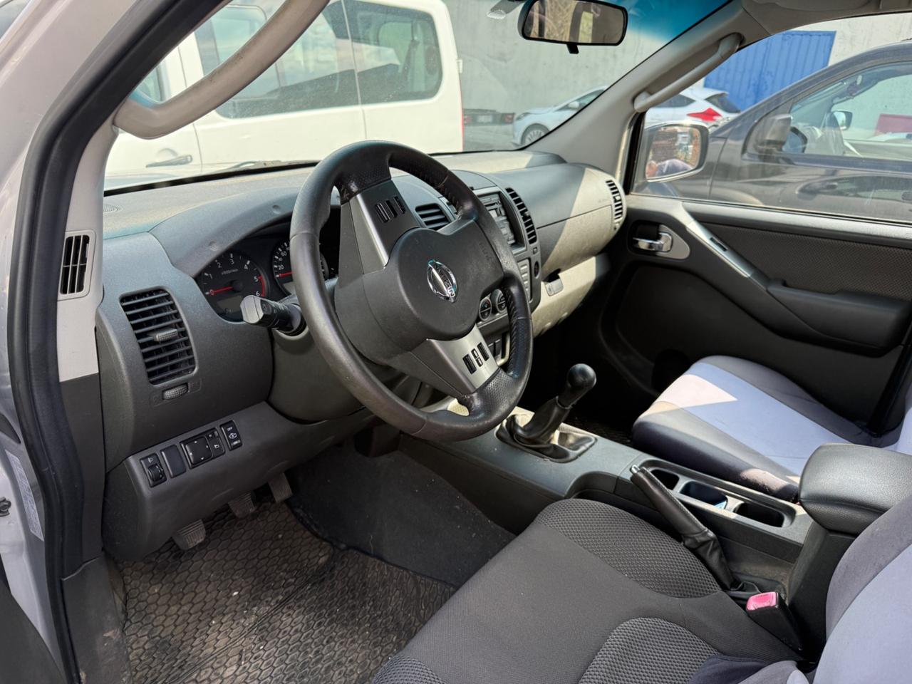 Nissan Navara 2.5 dCi 4 porte Double Cab XE