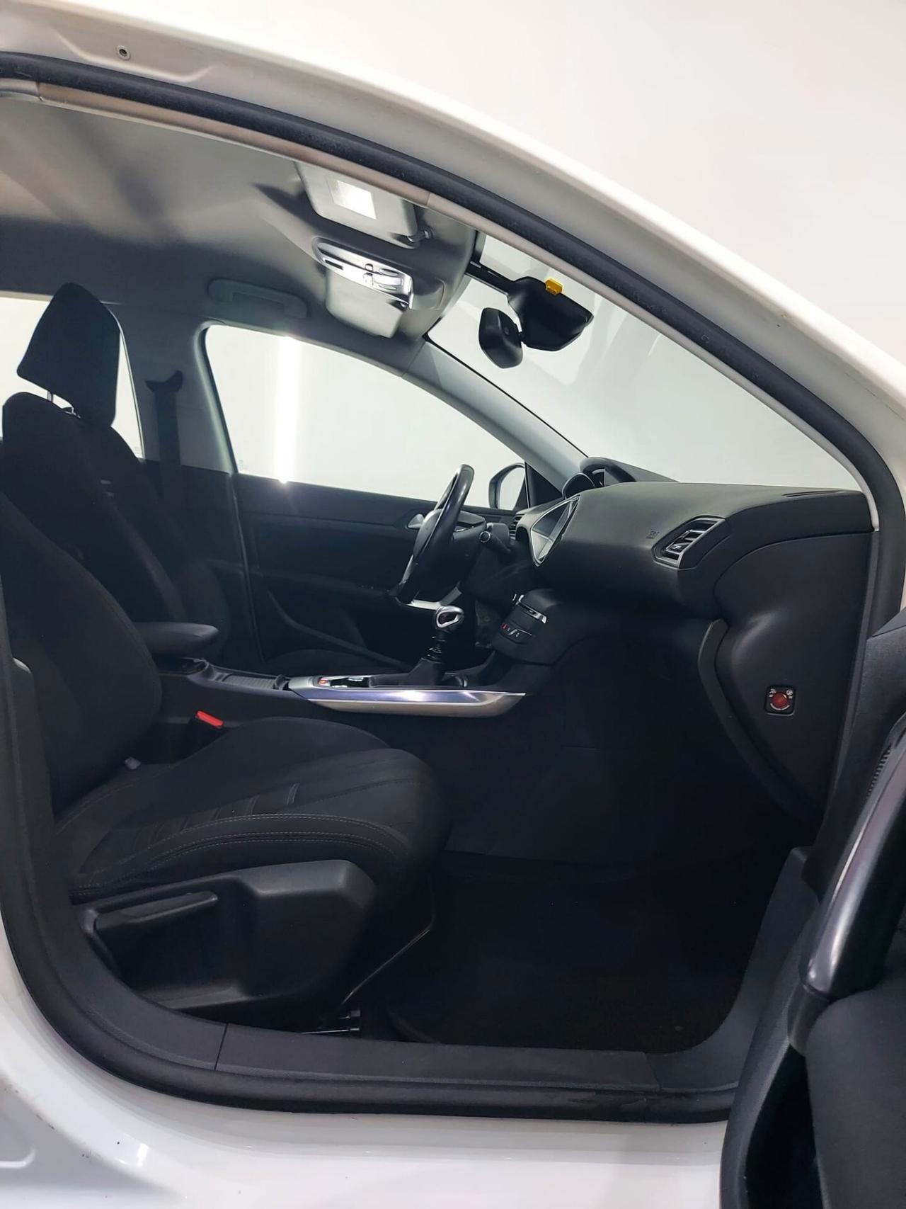 Peugeot 308 1.6 e-HDi 115 CV Stop&Start Allure
