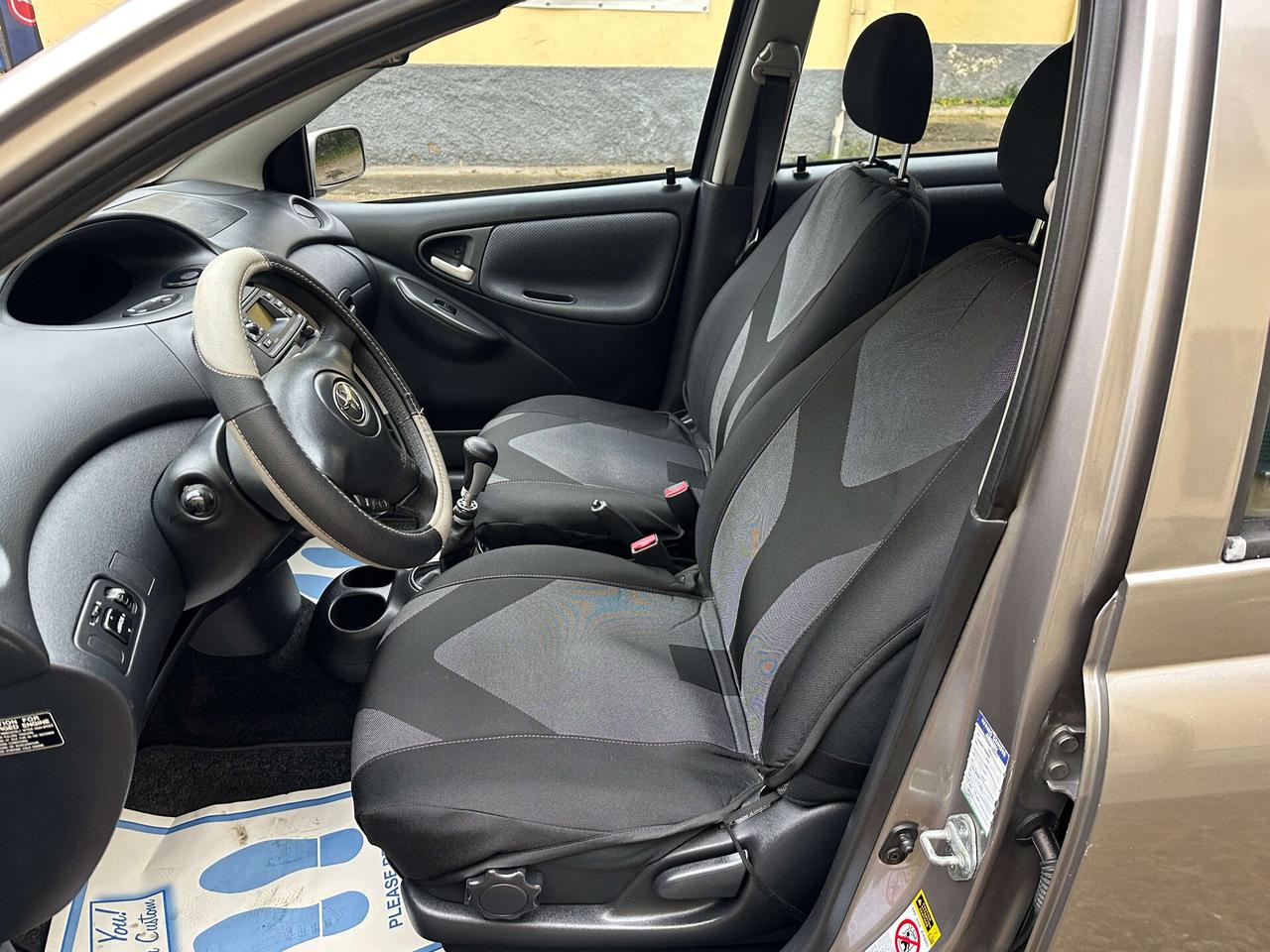 Toyota Yaris 1.4 tdi D-4D cat 5 porte Sol