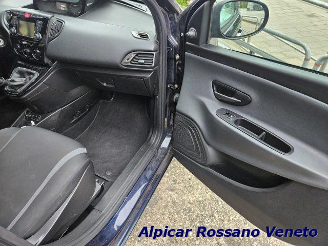 LANCIA Ypsilon 1.2 69 CV 5 porte GPL Ecochic Gold