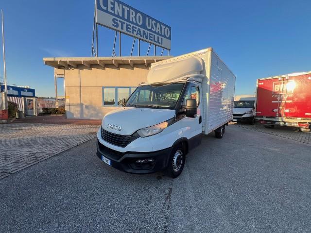 IVECO DAILY 35S16H3.0 BOX