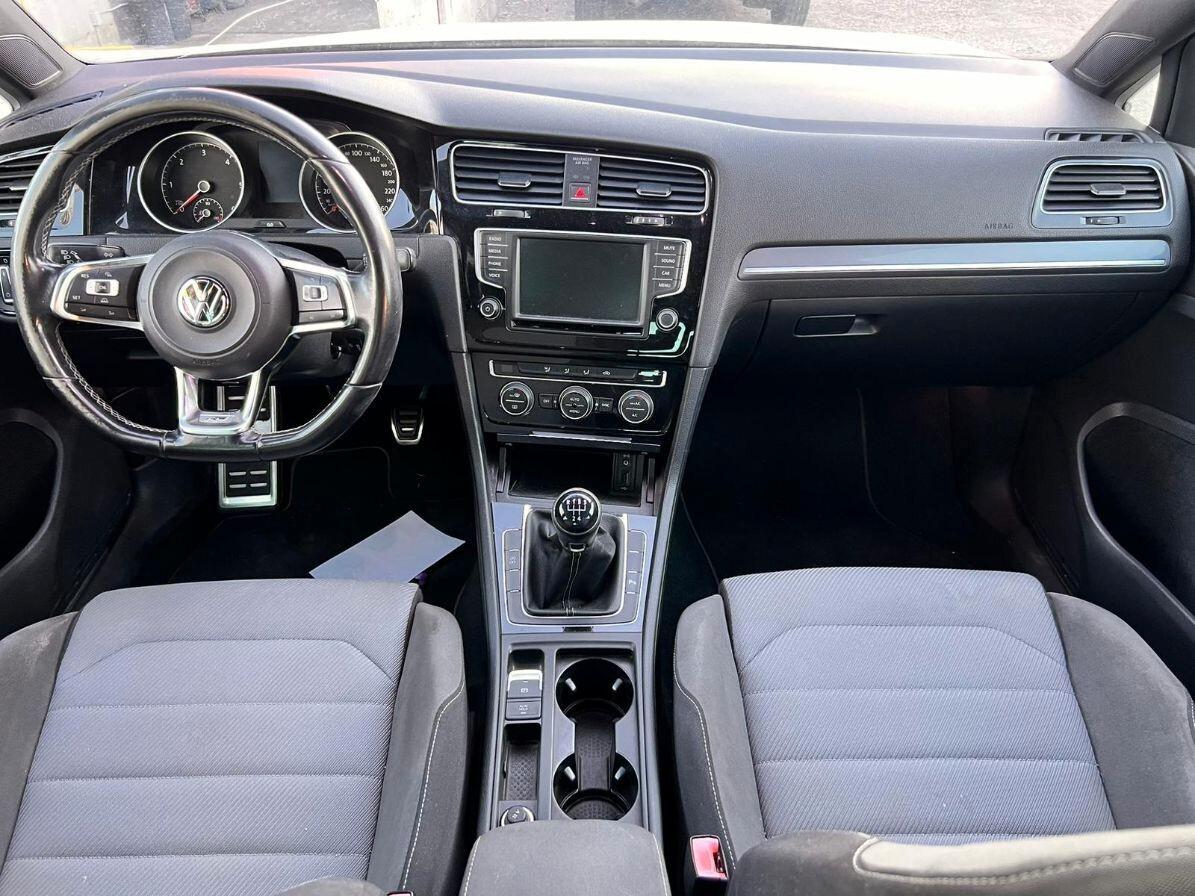Volkswagen Golf 1.6 TDI 110 CV 5p. R-LINE