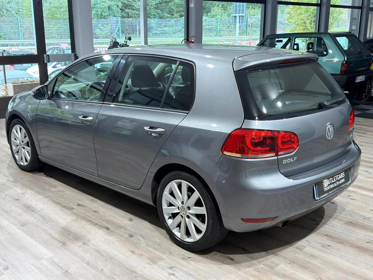 VOLKSWAGEN GOLF 1.6TDI 105CV HIGHLINE 1HANDE