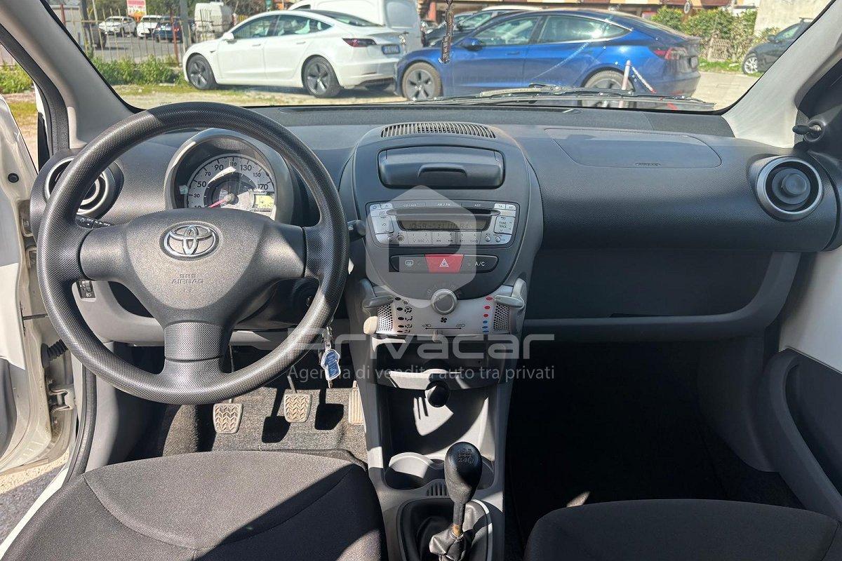TOYOTA Aygo 1.0 12V VVT-i 5 porte Sol Connect