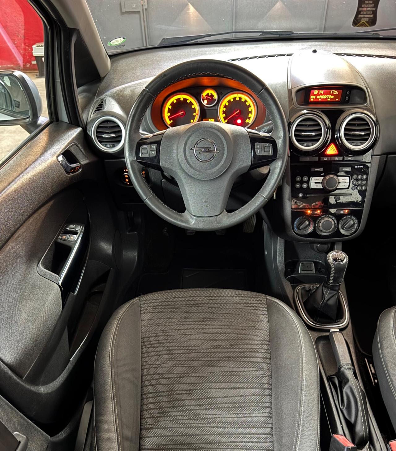 Opel Corsa 1.2 85CV 5 porte GPL-TECH Edition