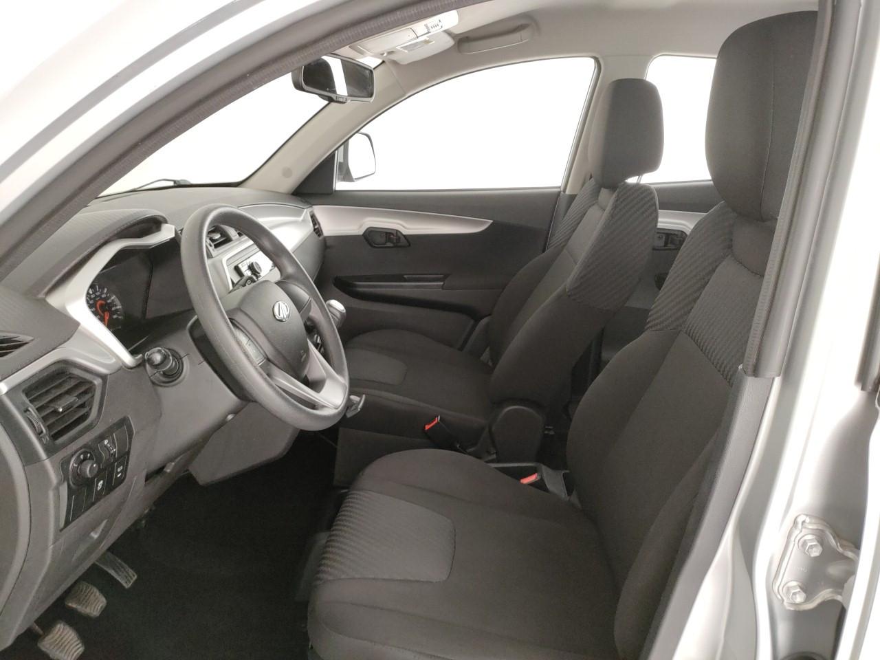 MAHINDRA KUV100 1.2 K6+