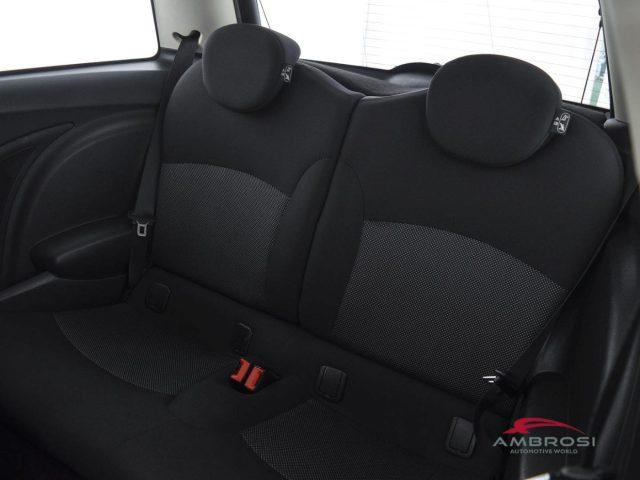 MINI One 1.6 16V One (72kW)