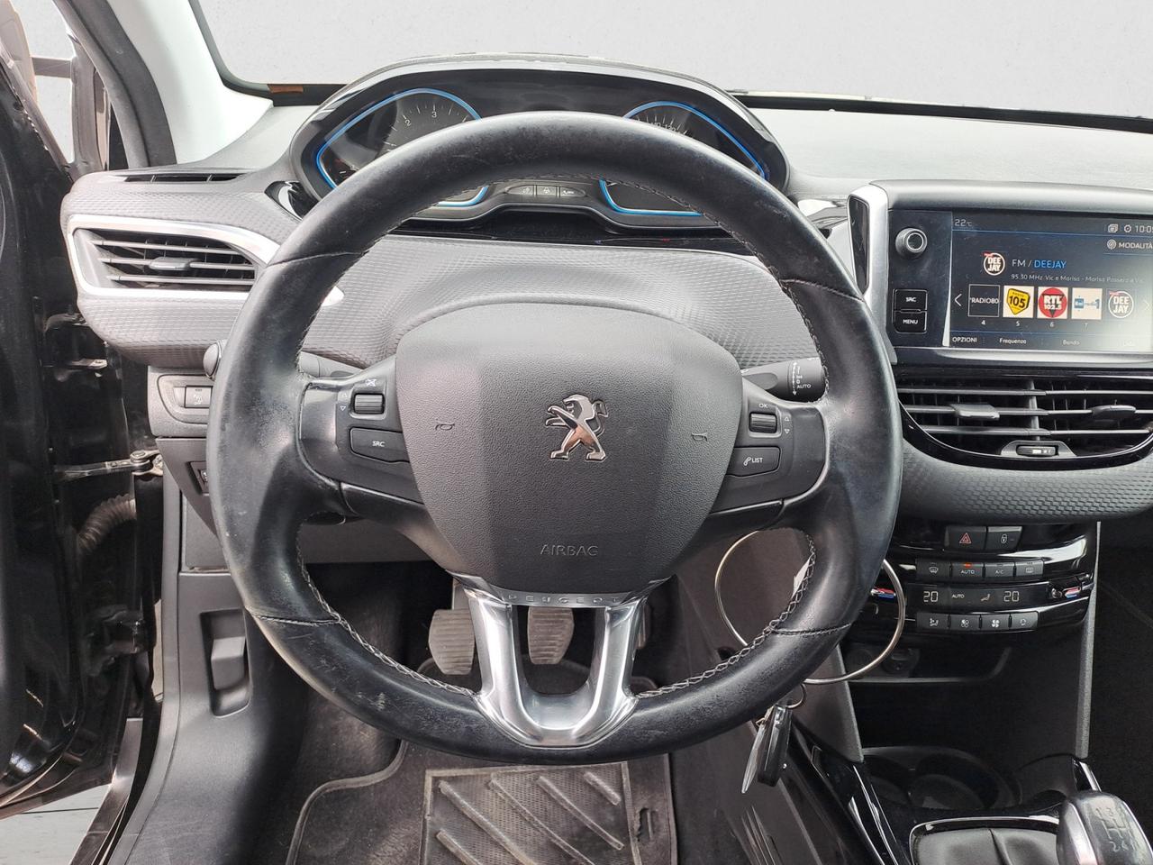 PEUGEOT 2008 - BlueHDi 100 Allure