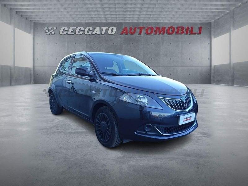 Lancia Ypsilon Ypsilon 1.0 firefly hybrid Silver s&s 70cv 5p.ti