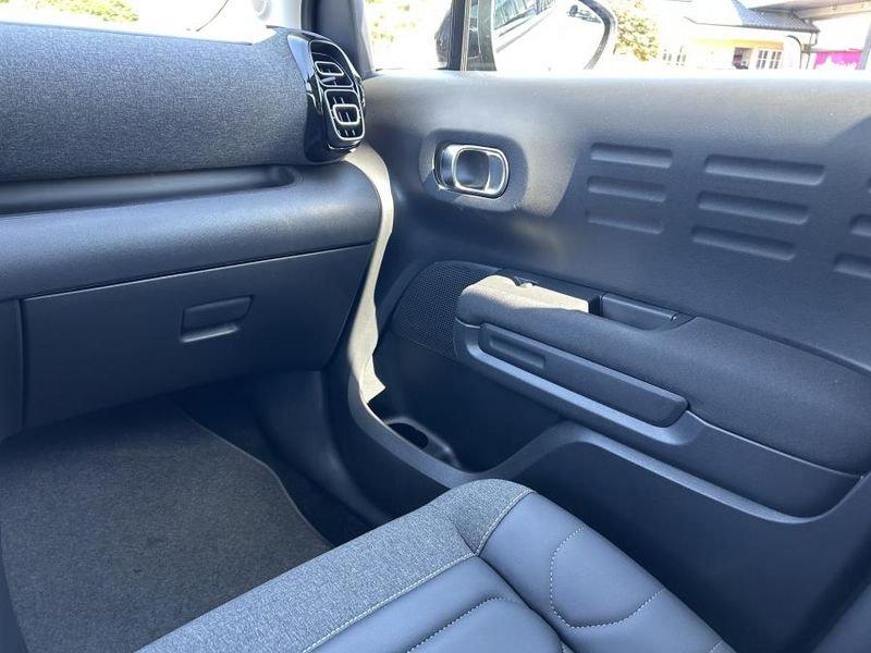Citroën C3 Aircross PureTech 110 Shine 5.200 KM!! ACCESSORIATA