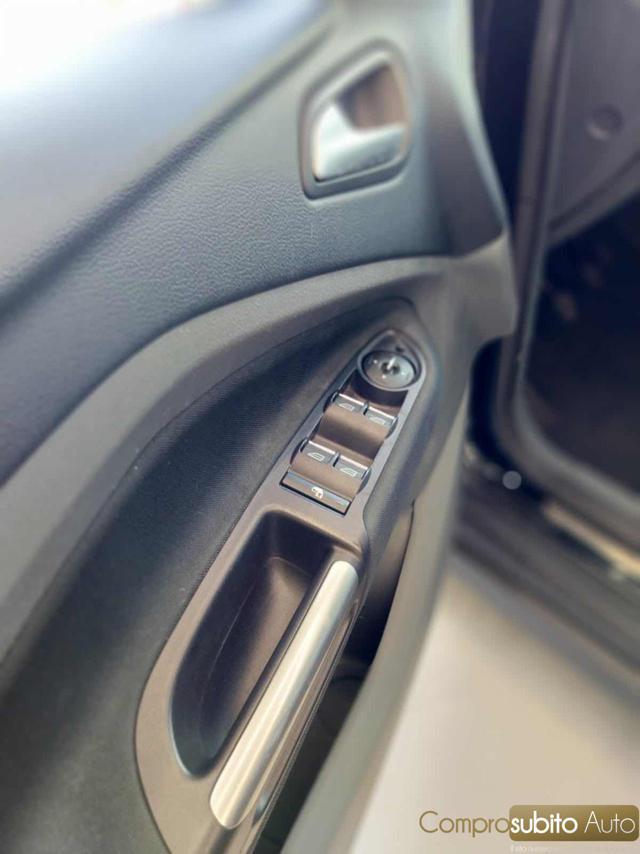 FORD C-Max 1.6 105CV Titanium