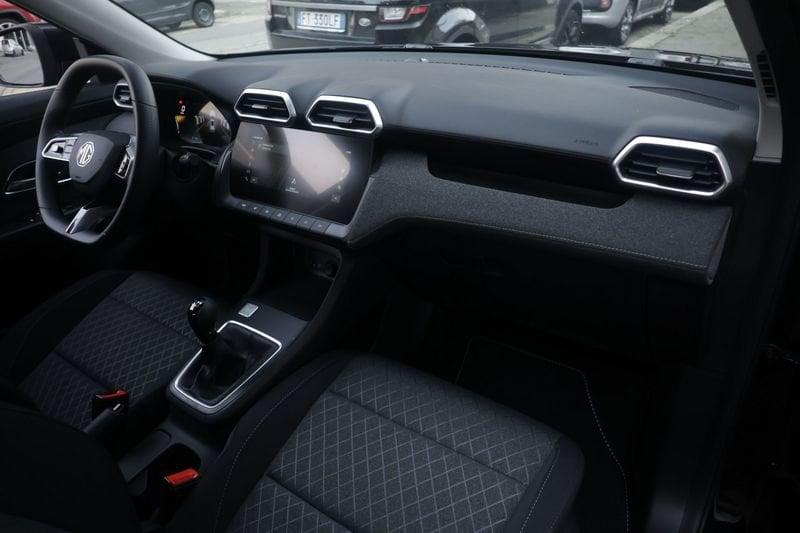 MG ZS MG ZS 1.5 MT STD PEBBLE BLACK KM0