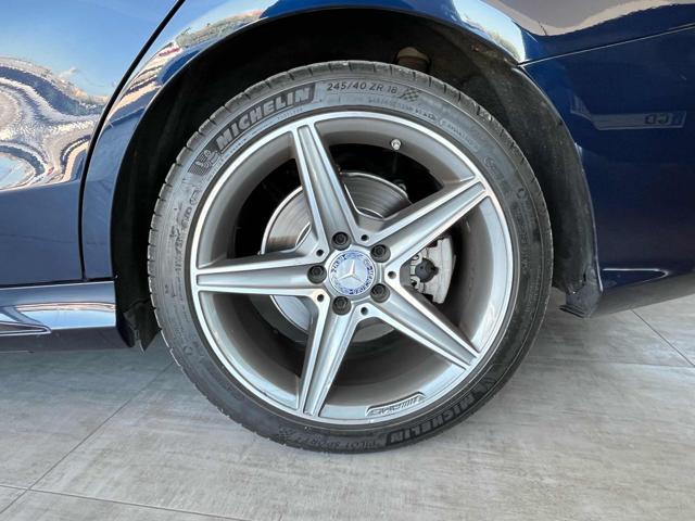 MERCEDES-BENZ C 220 d Premium