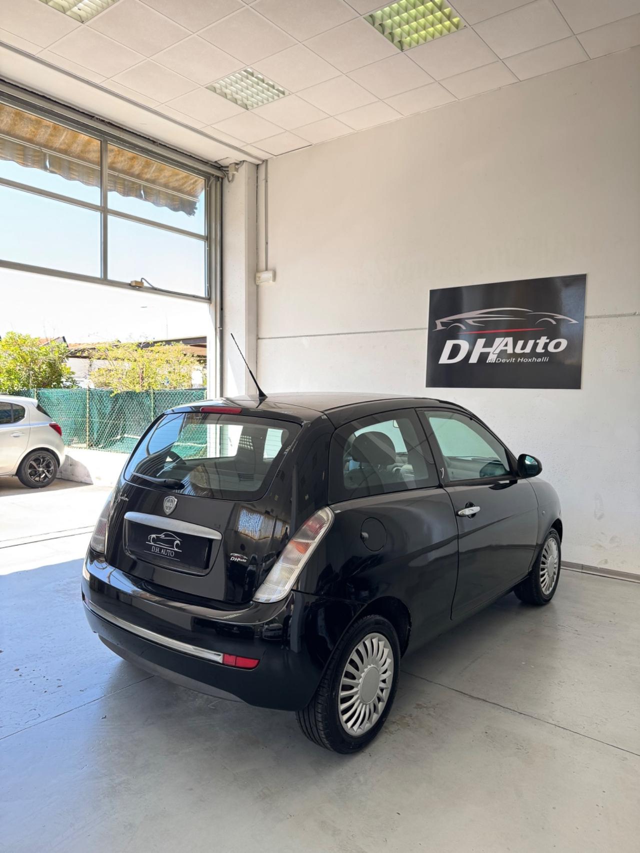 Lancia Ypsilon 1.2 69 CV Platinum