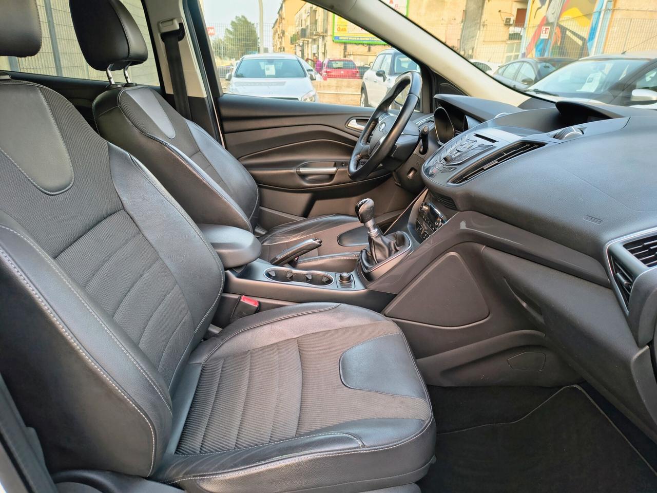 FORD KUGA 2.0 DIESEL 120 CAVALLI SOLI 120.000 KM 2015