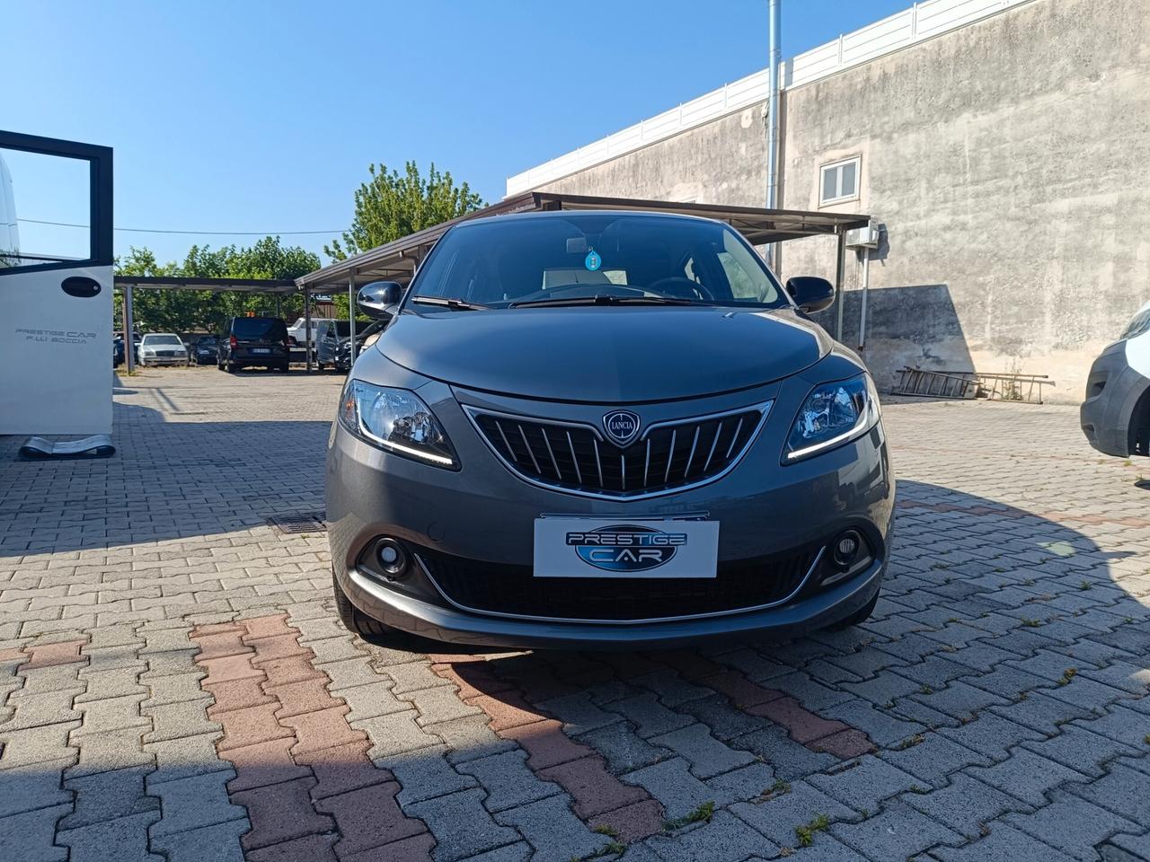 Lancia Ypsilon 1.0 FireFly 5 porte S&S Hybrid Platino