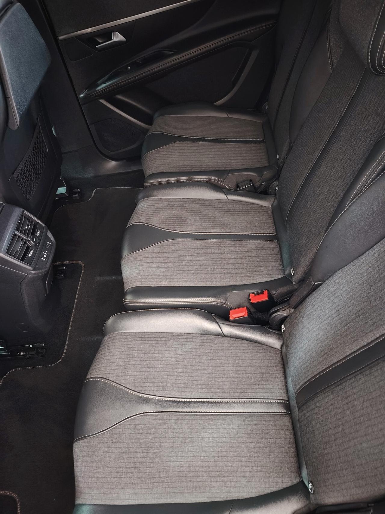 Peugeot 5008 BlueHDi 130 S&S Business