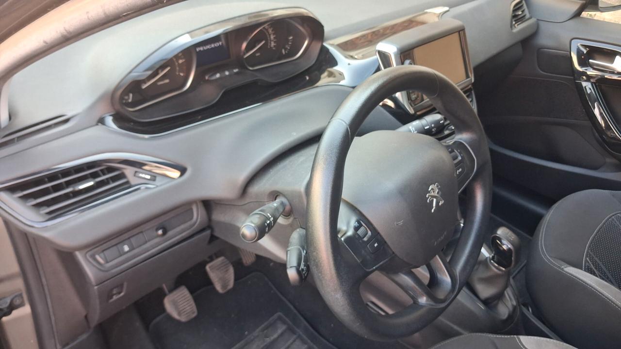 Peugeot 208 1.2 VTi 82 CV 5 porte Allure