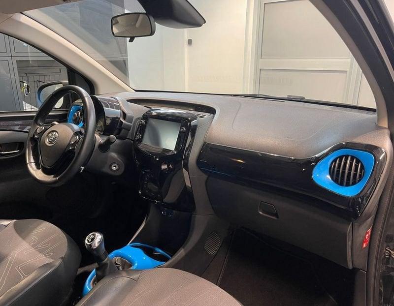 Toyota Aygo 1.0 VVT-i 72 CV 5 porte x-trend