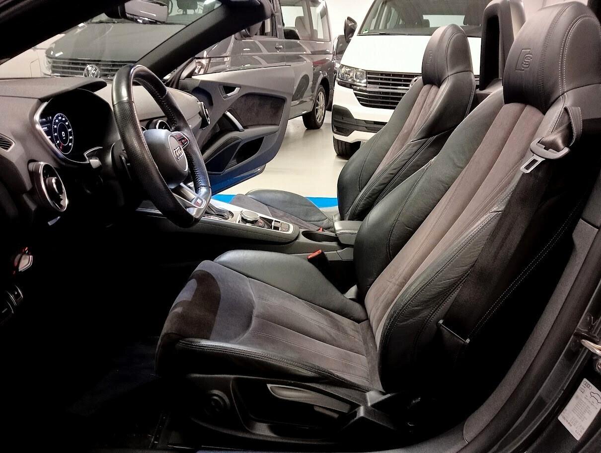 Audi TT ROADSTER 1.8 TFSI SLINE 19" MATRIX CABRIO S-LINE