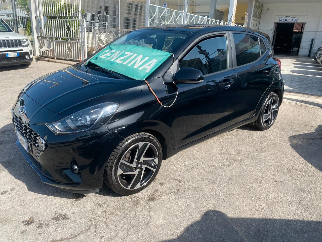 Hyundai i10 1.0 2021 SUPER ACCESSORIATA