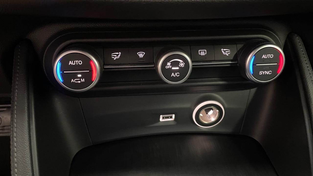 Alfa Romeo Stelvio 2.2 Turbodiesel 180 CV AT8 RWD Executive