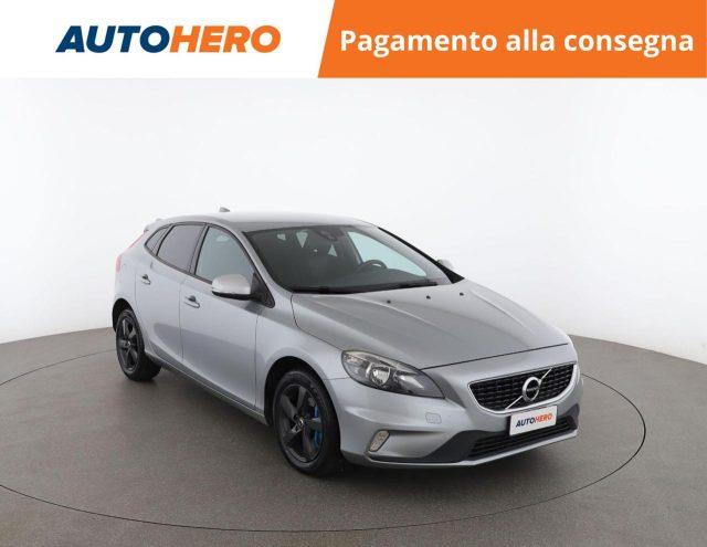 VOLVO V40 D3 R-design Kinetic