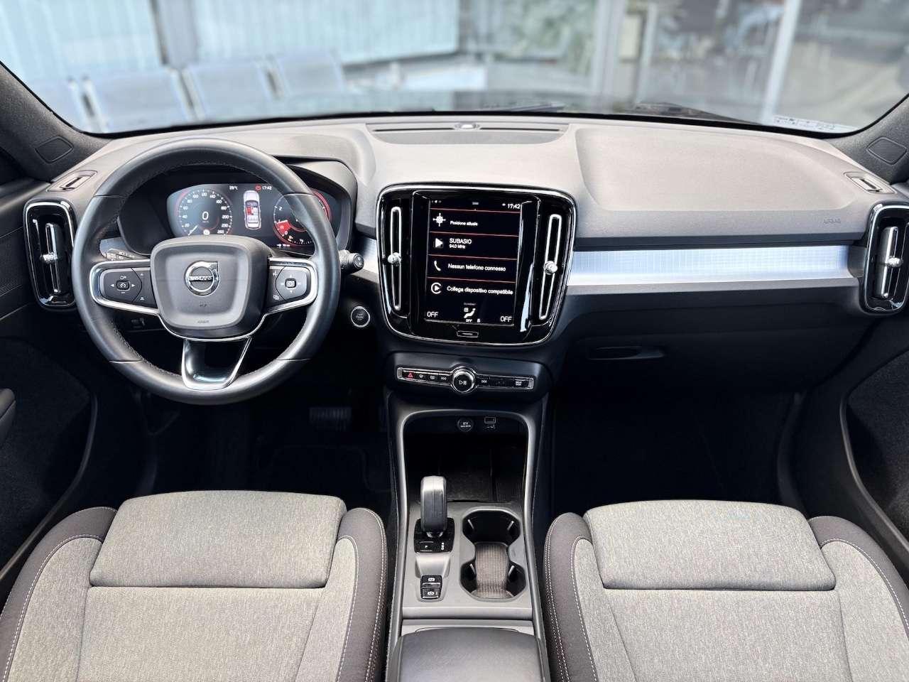 Volvo XC40 1.5 Benzina 129CV E6 - 2024
