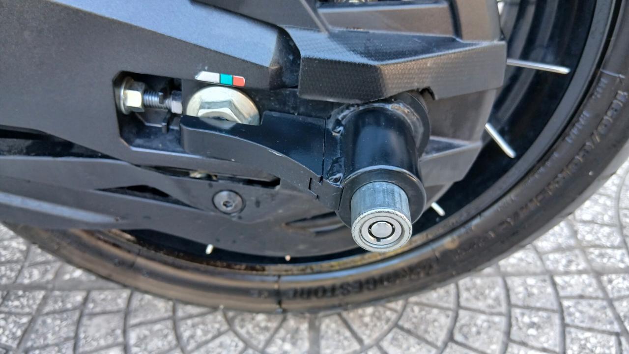 HONDA X-ADV 750 PARI AL NUOVO KM. CERTIFICATI