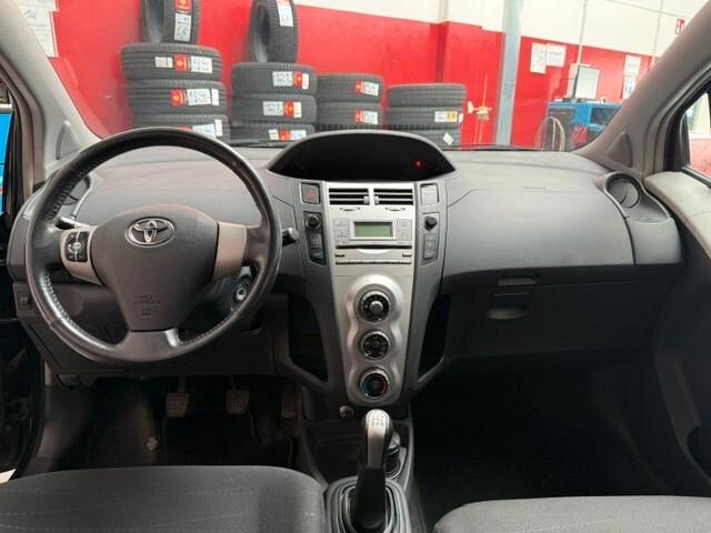 Toyota Yaris 1.0 5 porte