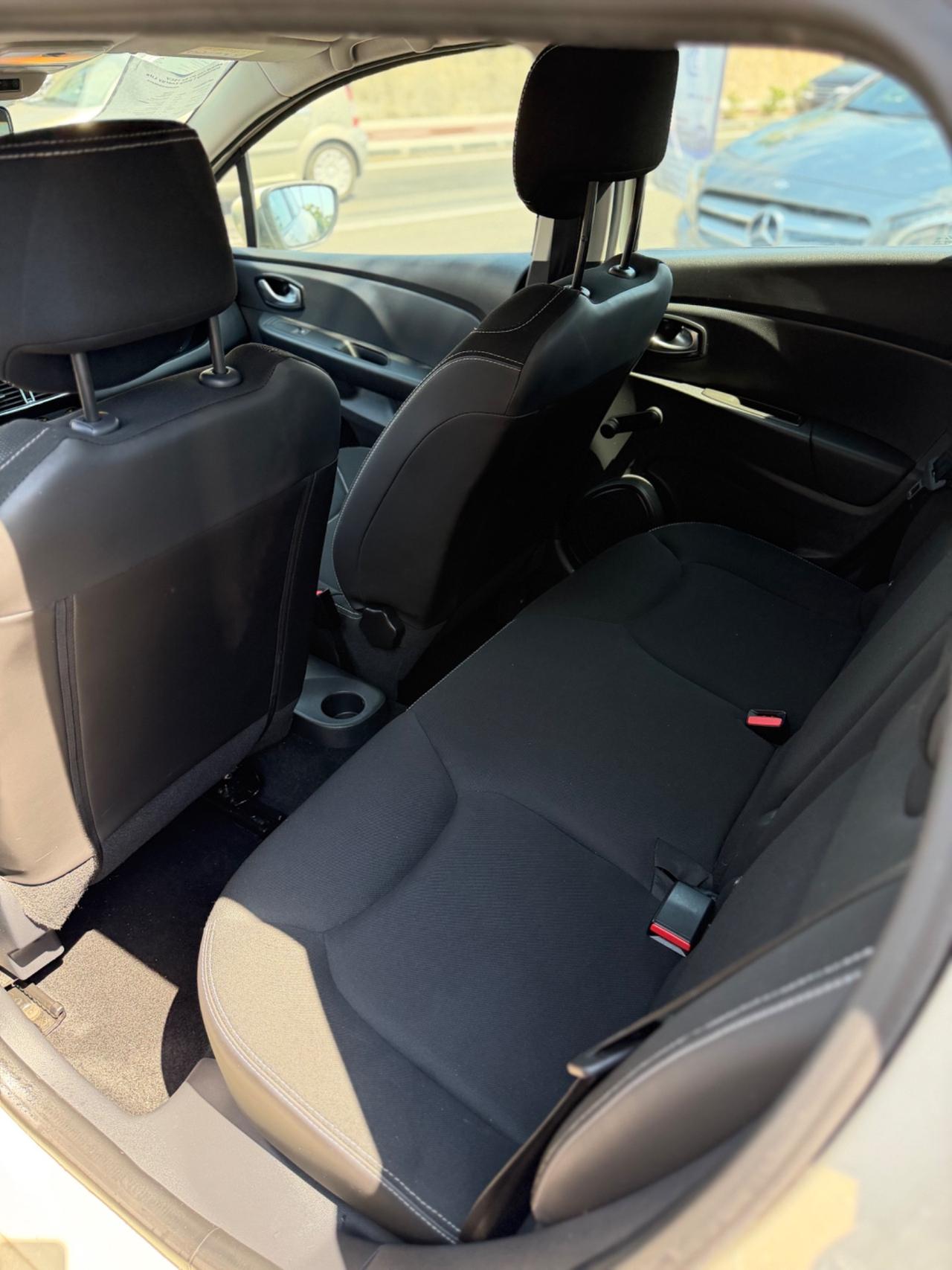 Renault Clio dCi 8V 75 CV Start&Stop 5 porte Energy Intens