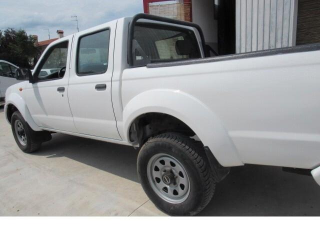 Nissan NP300 2.5 D 4p. Double Cab Efficient
