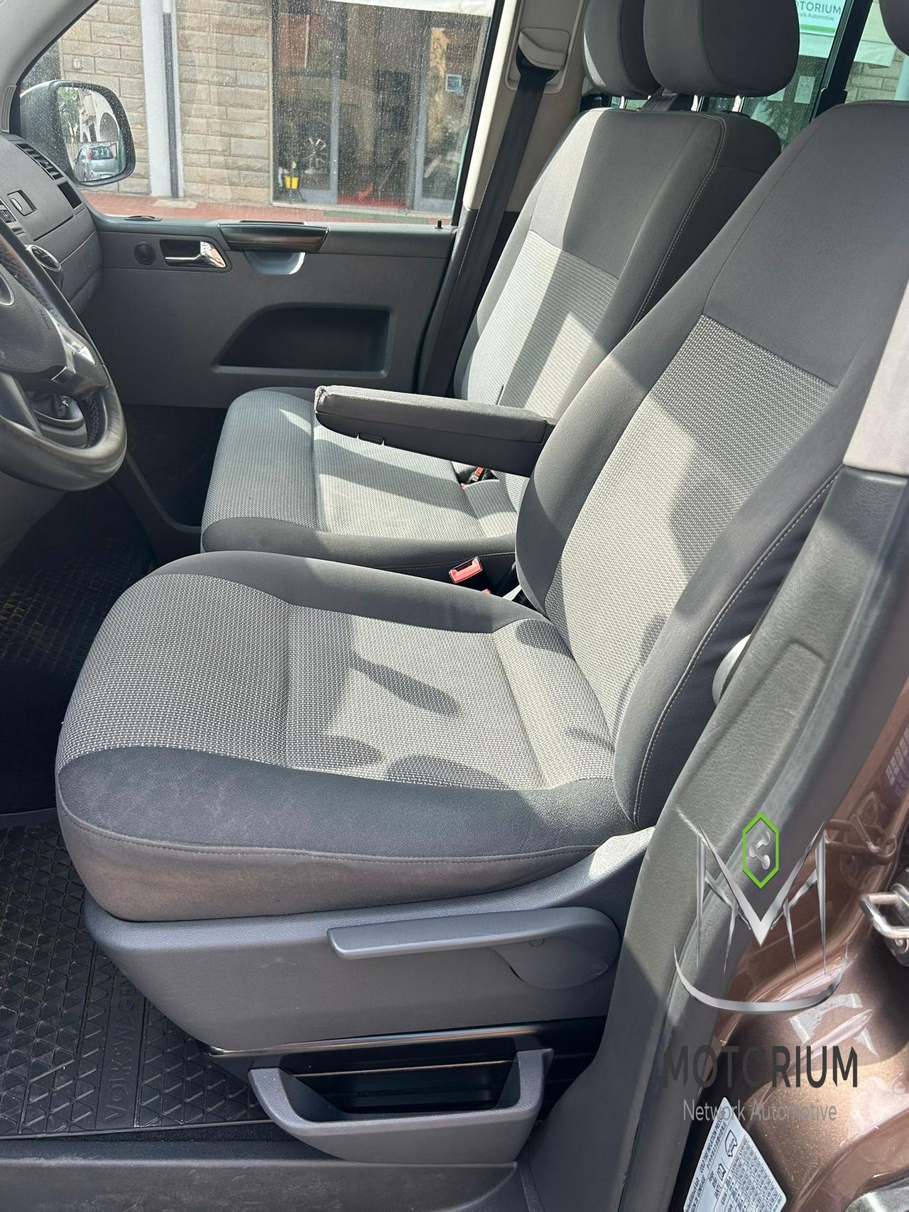 Volkswagen T5 Caravelle