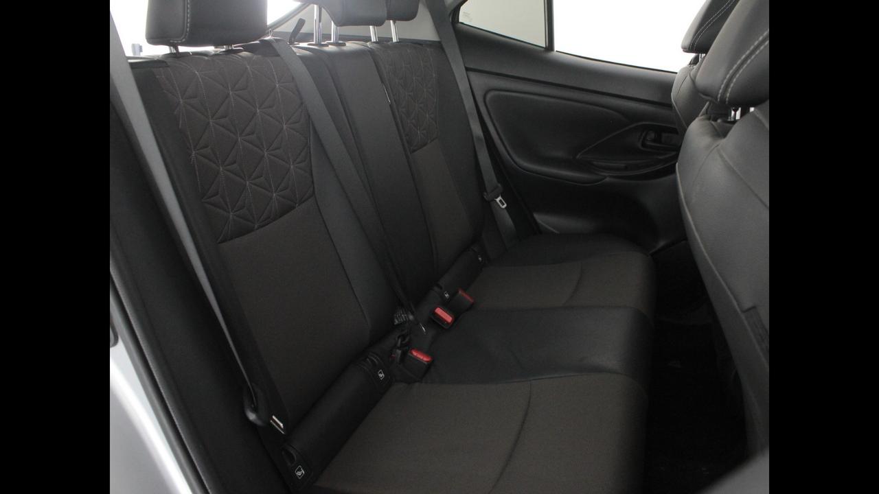 TOYOTA Yaris Cross - Yaris Cross 1.5h Lounge fwd 116cv e-cvt