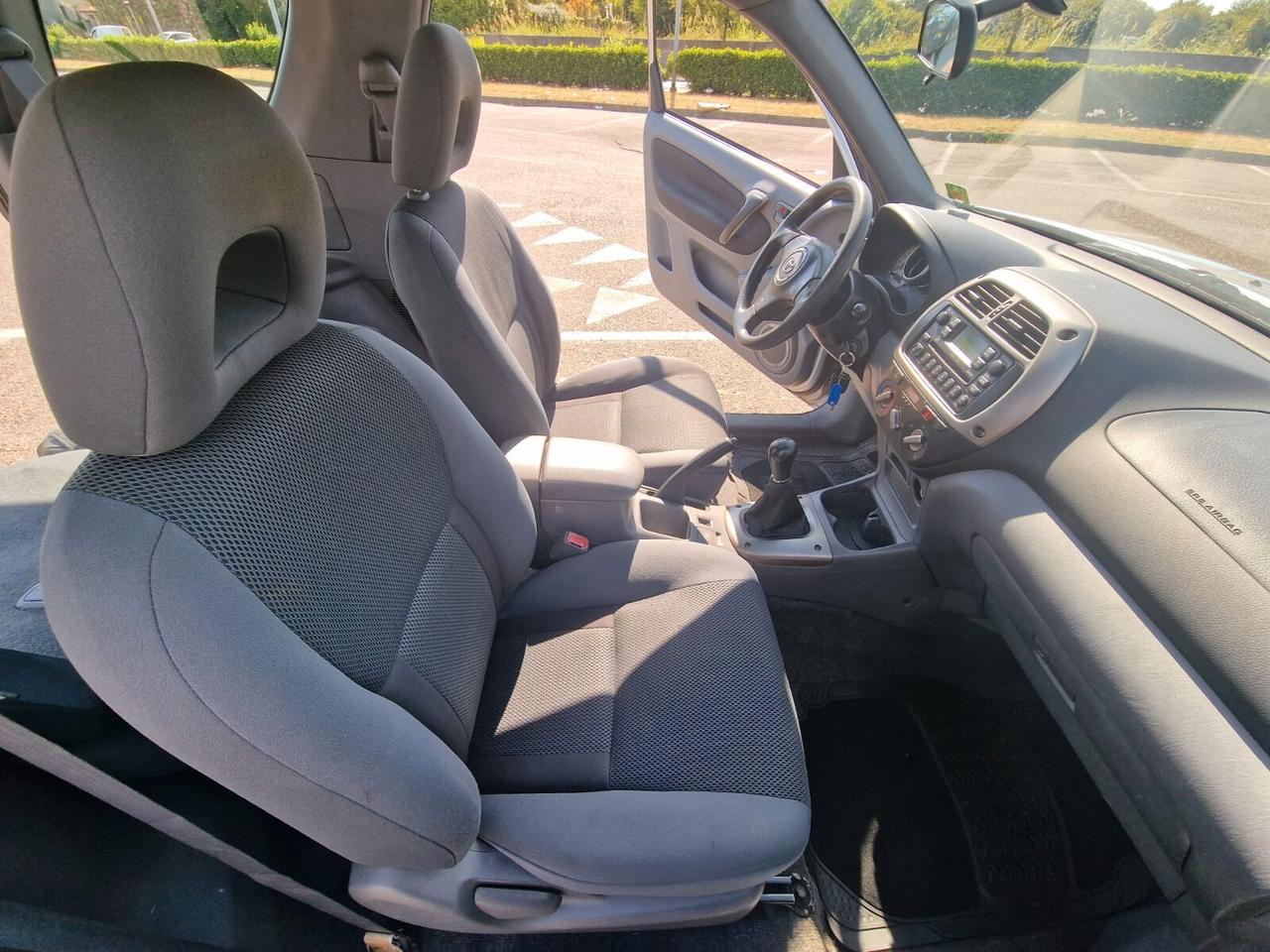 Toyota RAV 4 RAV4 2.0 16V cat 3 porte Sol MAI USATA COME FUORISTRADA