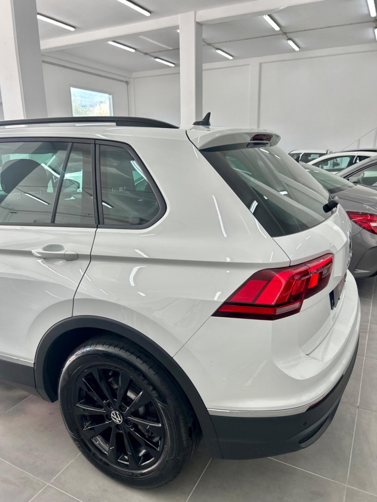 Volkswagen Tiguan 2.0 TDI 150 SCR DSG FINANZIABILE