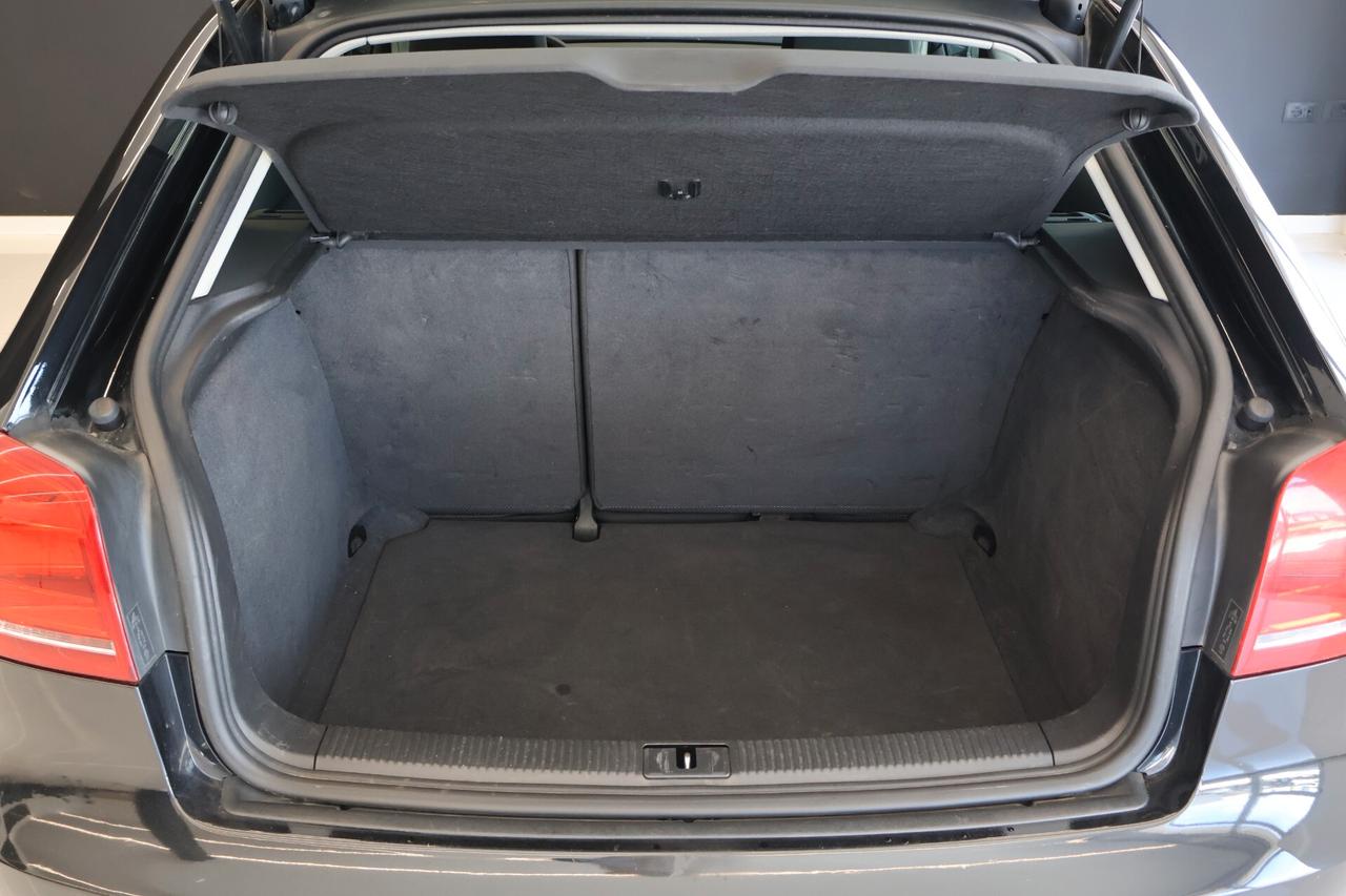 Audi A3 1.6 tdi Ambiente 90cv okneopatentati