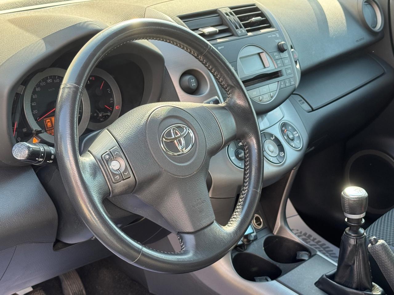 TOYOTA RAV4 2.2 4-4D 136 CV SOL 4X4