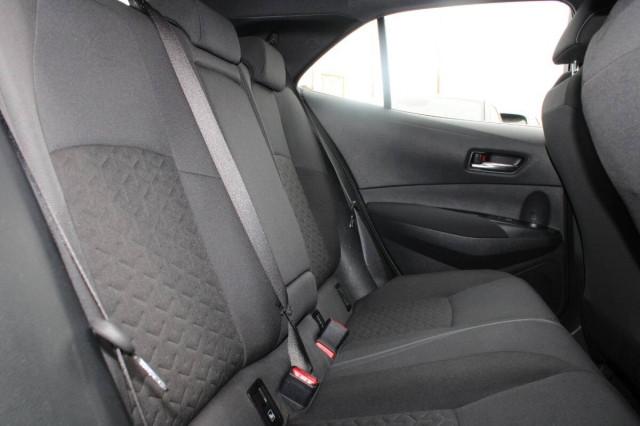 Toyota Corolla 1.8h Business cvt Con TELECAMERA & CARPLAY