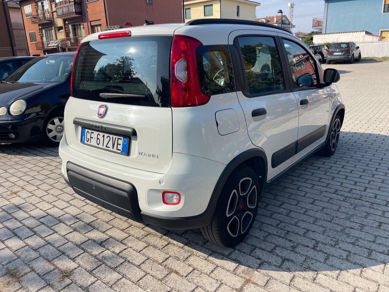 Fiat Panda 1.0 FireFly S&S Hybrid Sport NEOPATENTATI