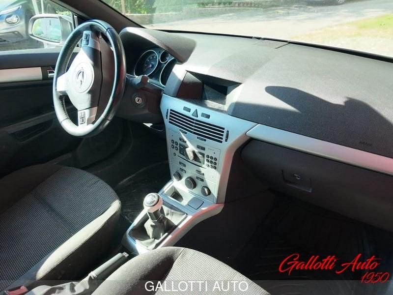 Opel Astra TwinTop 1.6 16V VVT