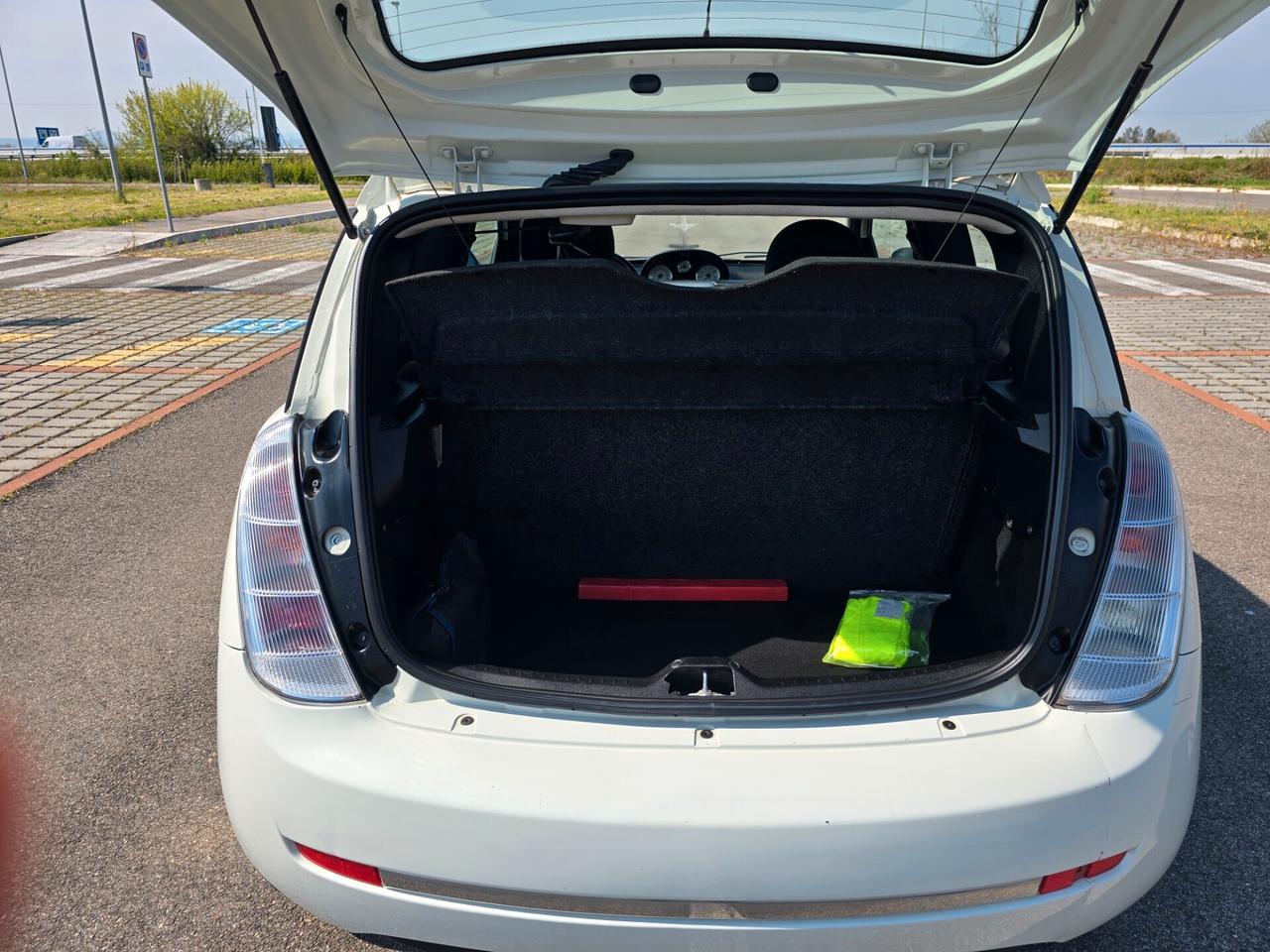 Lancia Ypsilon 1.4 GPL NEOPATENTATI