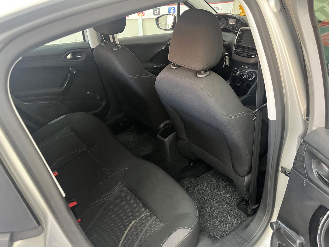 PEUGEOT 208 - BENZINA/GPL