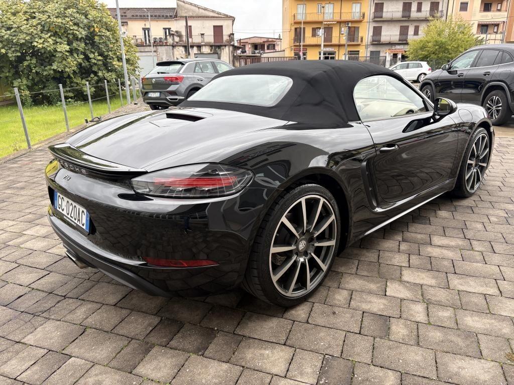 Porsche 718 Boxster 2.0 300cv pdk