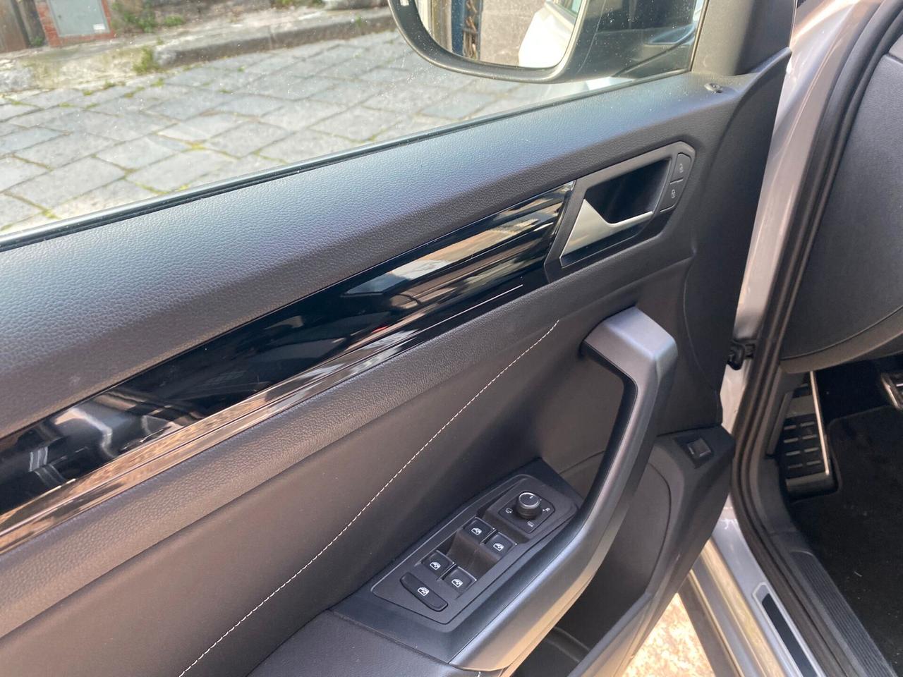 Volkswagen T-Roc 1.0 TSI R-Line