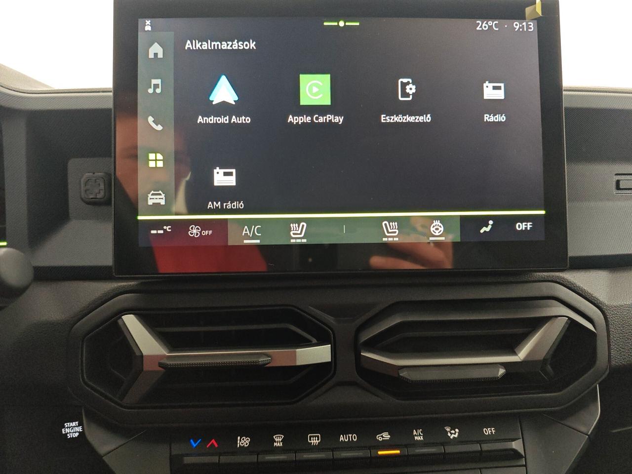 Dacia Duster ECO-G 100 CV Journey disponibile nei colori "VERDE -SANDSTONE -BIANCO"