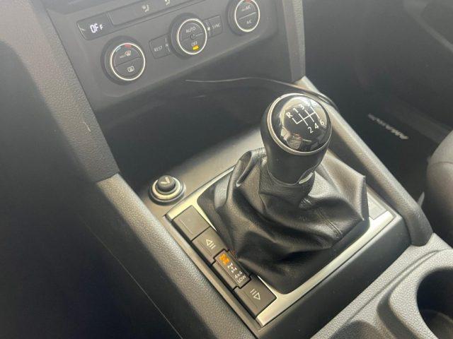 VOLKSWAGEN Amarok 3.0 V6 TDI 4MOTION BMT permanente aut. DC Comfortl