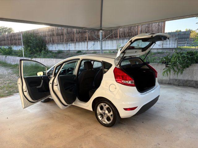 FORD Fiesta 1.4 5 porte Bz.- GPL Titanium OK NEOPAETNTATI