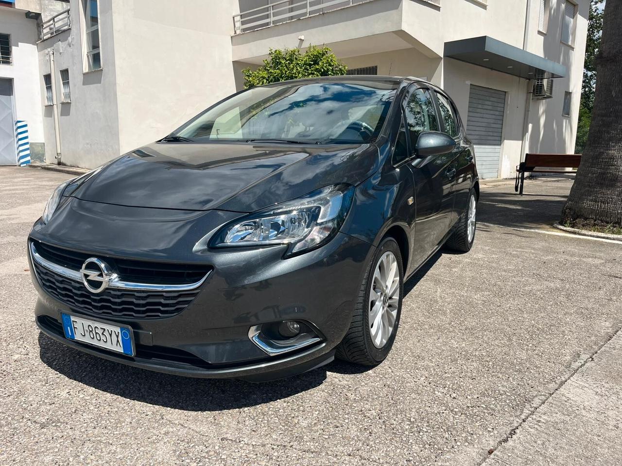 Opel Corsa 1.4 90CV GPL Tech 5 porte Innovation neop/ car play/lega/faro led